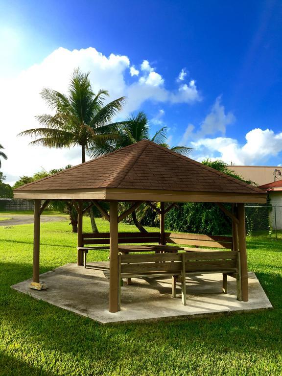 Coral Roc Motel Флорида-Сити Экстерьер фото